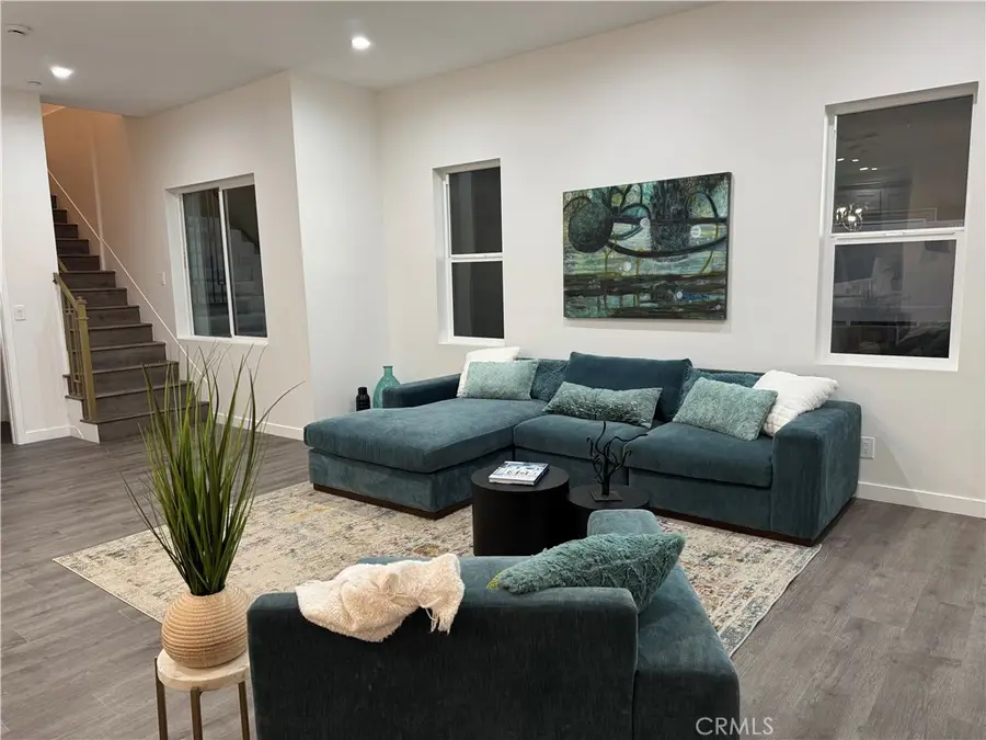 12511 12509 N Haleh Lane, Sylmar, CA 91342 - Image #2