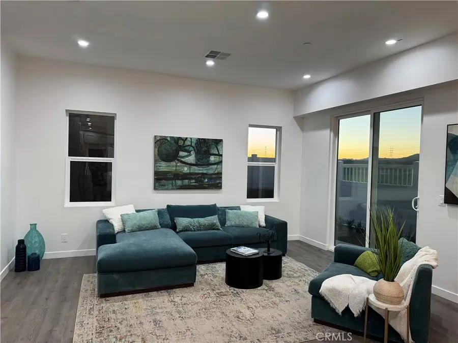 12511 12509 N Haleh Lane, Sylmar, CA 91342 - Image #3