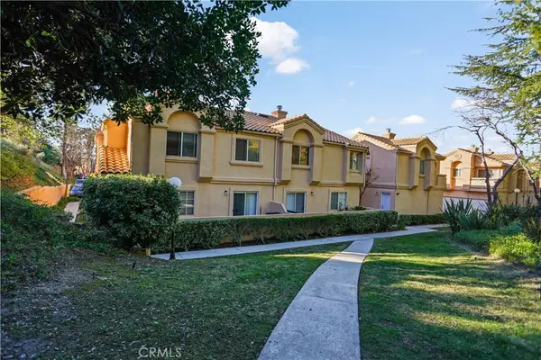 18740 Vista Del Canon #C, Newhall, CA 91321