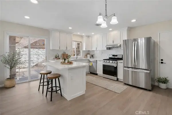 7615 Glade Ave #114, Canoga Park, CA 91304