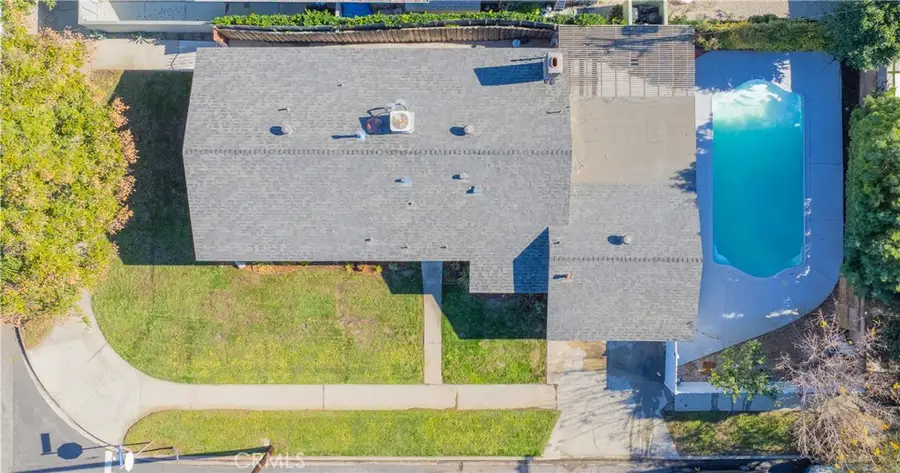 19034 Wyandotte Avenue, Reseda, CA 91335 - #2