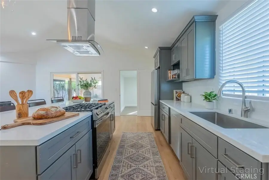 19034 Wyandotte Avenue, Reseda, CA 91335 - #3