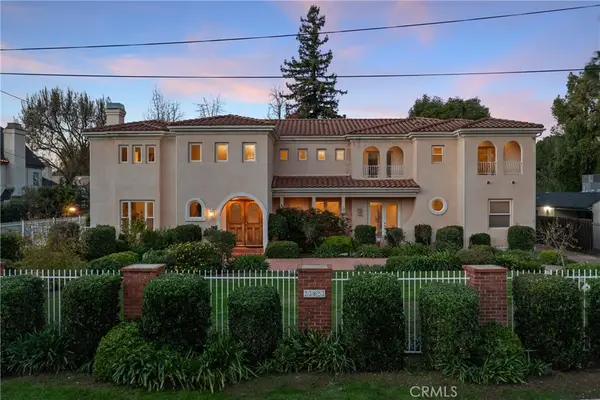 23023 Hatteras Street, Woodland Hills, CA 91367