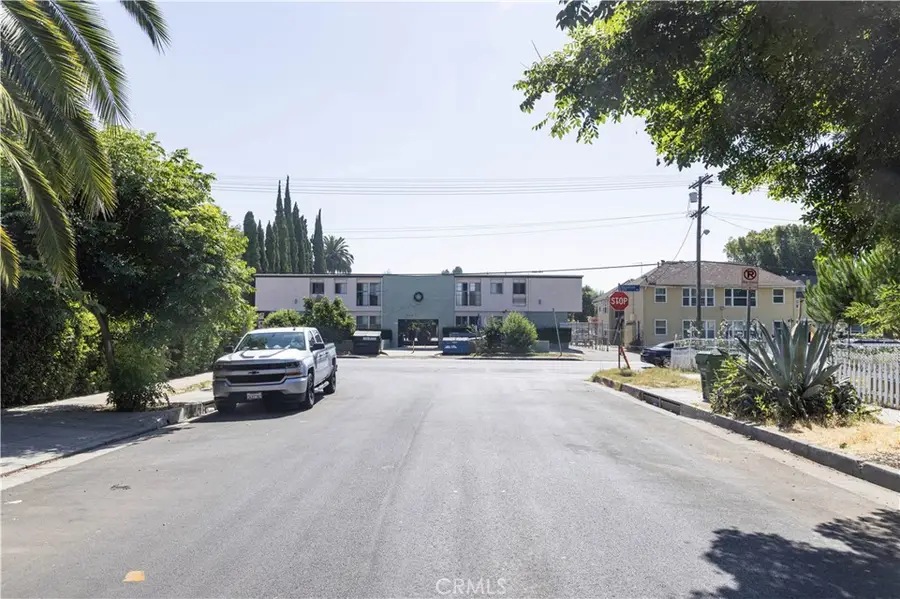 14109 Erwin Street, Van Nuys, CA 91401 - Image #3