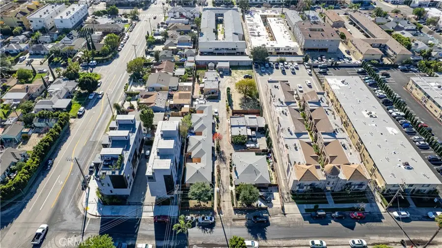 11414 Calvert, North Hollywood, CA 91606 - Image #3