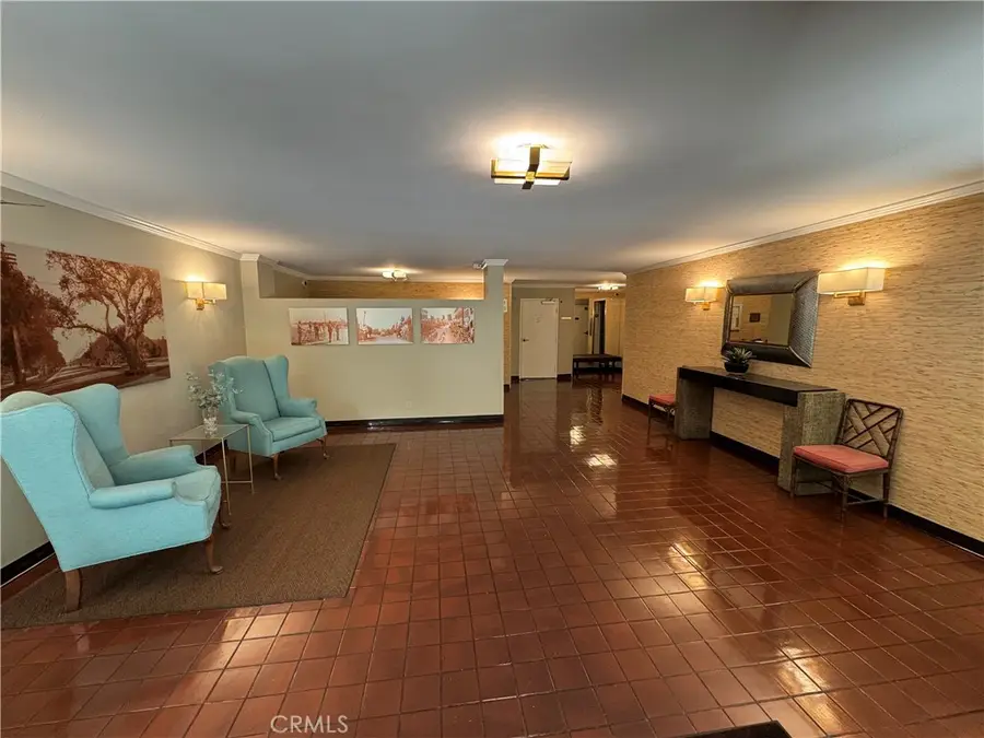 330 W California Boulevard #203, Pasadena, CA 91105 - Image #3