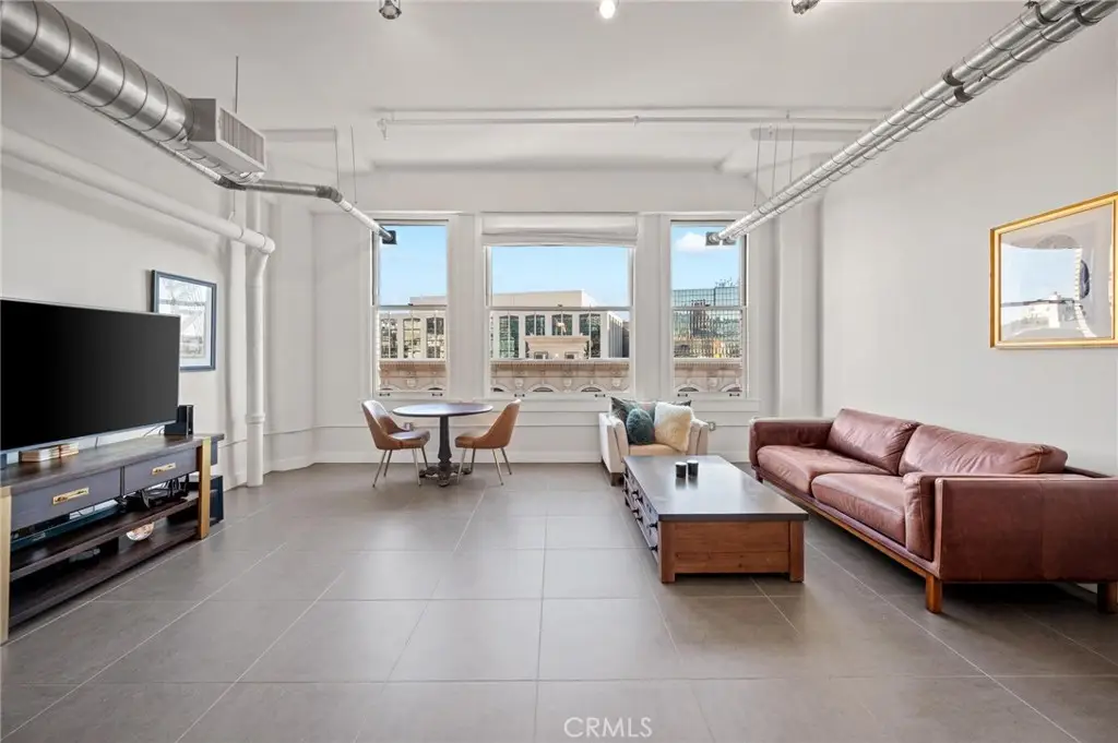 939 S Broadway #1001, Los Angeles, CA 90015 - Image #1