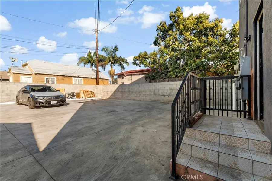 1257 W Vernon, Los Angeles, CA 90037 - Image #2