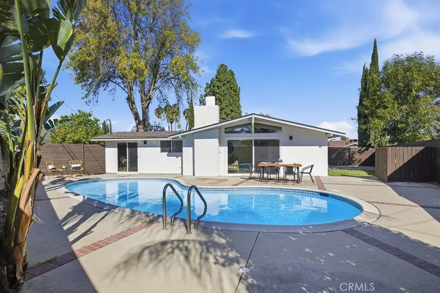20414 Haynes Street, Winnetka, CA 91306 - Image #2