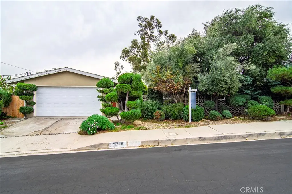 5746 Mcdonie Avenue, Woodland Hills, CA 91367 - Image #1