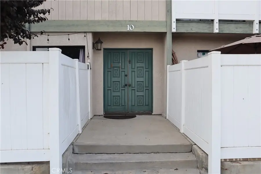 8341 De Soto, Canoga Park, CA 91304 - Image #3