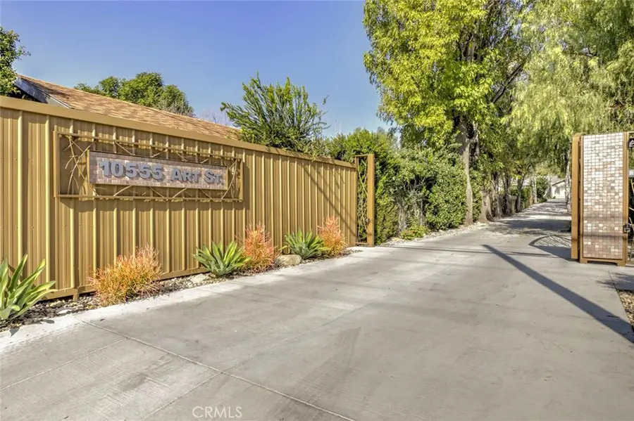10555 Art Street, Shadow Hills, CA 91040 - #2