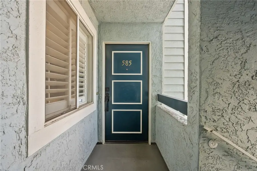 20305 Rue Crevier #585, Canyon Country, CA 91351 - #2