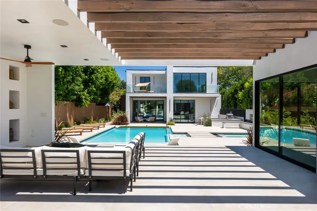 22930 Dolorosa Street, Woodland Hills, CA 91367 - Image #1