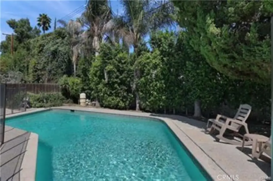 22335 Kittridge Street, Woodland Hills, CA 91303 - Image #2