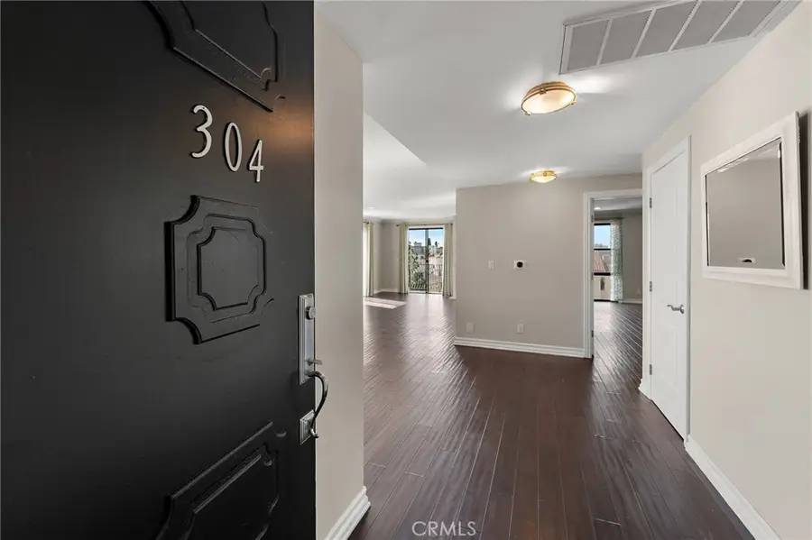 152 S Oakhurst Drive #304, Beverly Hills, CA 90212 - #2