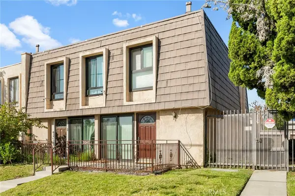 15047 Chatsworth, San Fernando, CA 91345