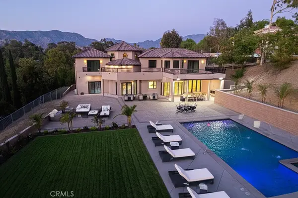 10521 Mary Bell Avenue, Shadow Hills, CA 91040