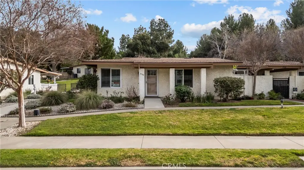 19366 Avenue Of The Oaks, Newhall, CA 91321 - #1