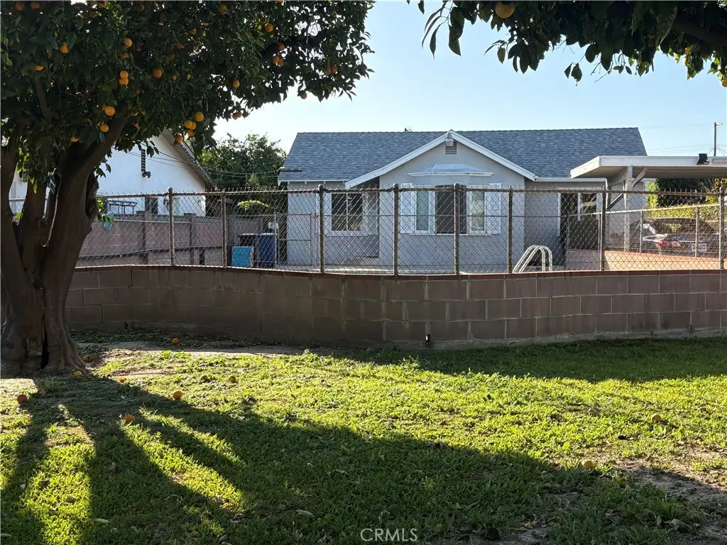 6909 Peach Avenue, Van Nuys, CA 91406 - Image #1