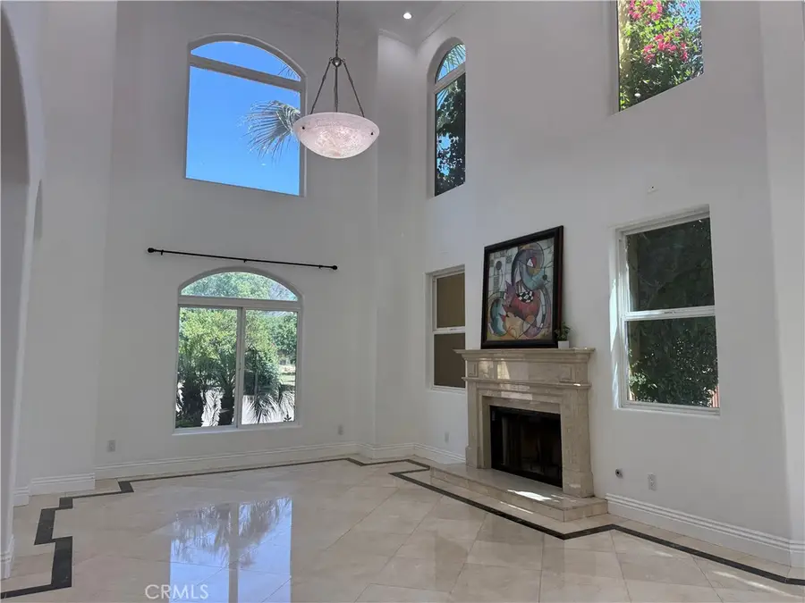 5717 Melvin Avenue, Tarzana, CA 91356 - #2
