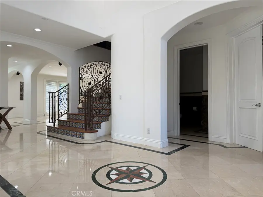 5717 Melvin Avenue, Tarzana, CA 91356 - #3