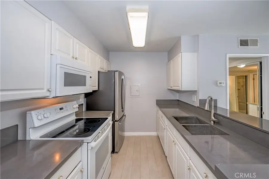 23515 Lyons #178, Valencia, CA 91355 - Image #2