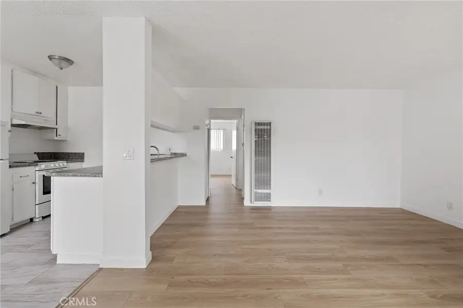 13040 Dronfield #25, Sylmar, CA 91342 - Image #2