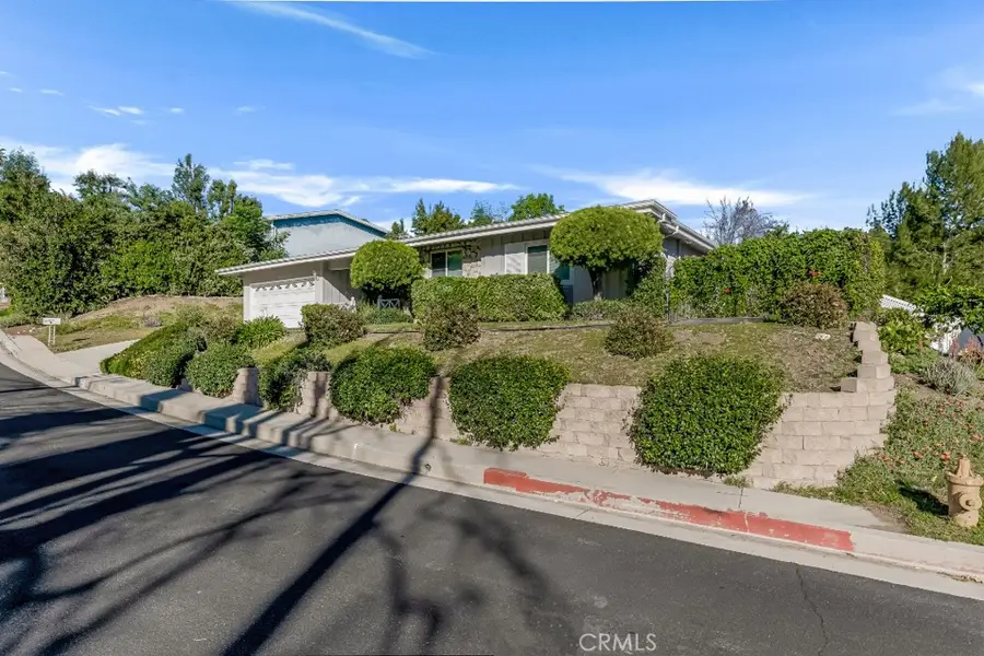 5932 Pat Avenue, Woodland Hills, CA 91367 - #2