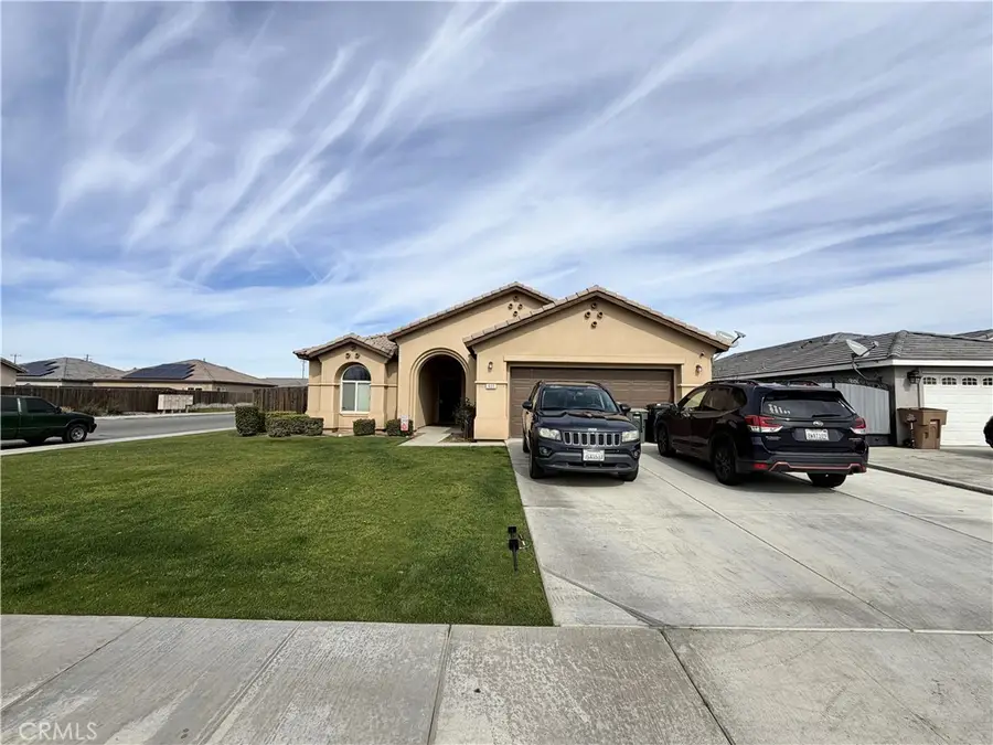 600 Vancluse Bay Drive, Bakersfield, CA 93307 - #2