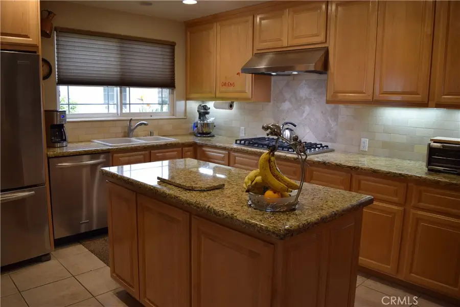 23337 Vanowen, West Hills, CA 91307 - #2