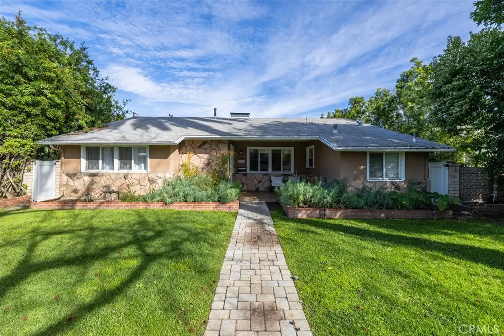 5208 Woodman, Van Nuys, CA 91401 - #1