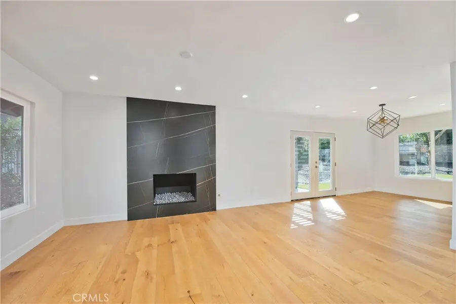 22357 Welby Way, Canoga Park, CA 91303 - #3