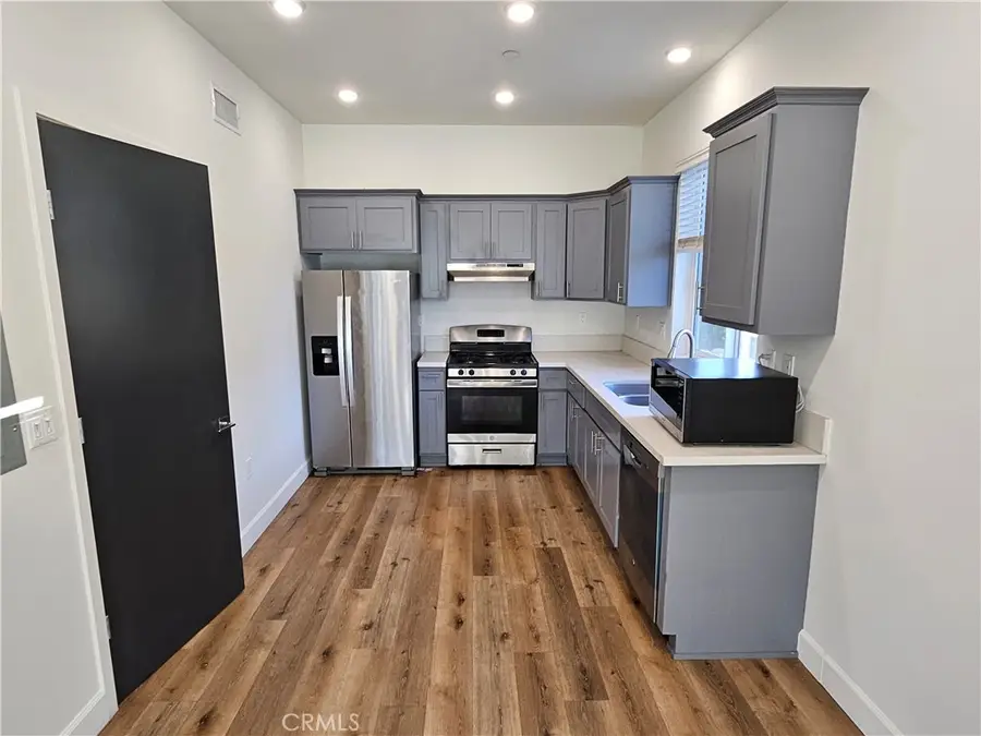 14550 Burbank, Sherman Oaks, CA 91411 - #2