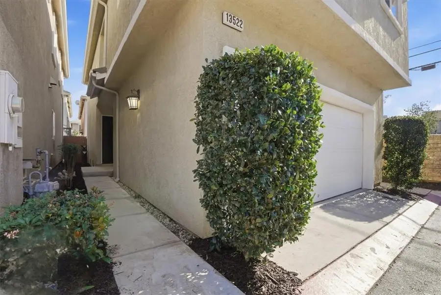13522 Island Palms, Sylmar, CA 91342 - #2