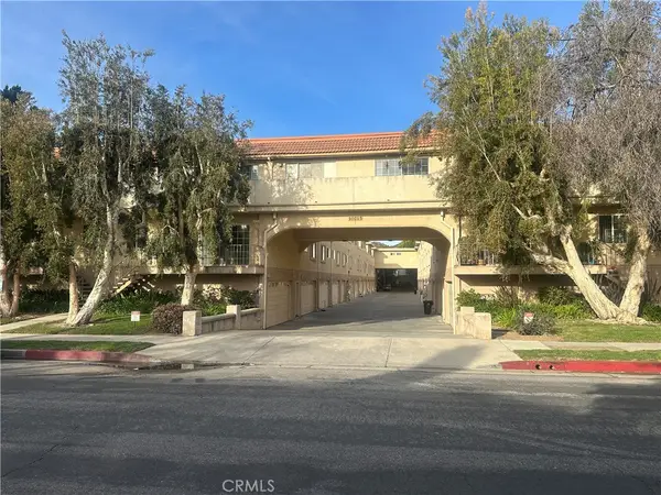 10215 Variel Ave #11, Chatsworth, CA 91311