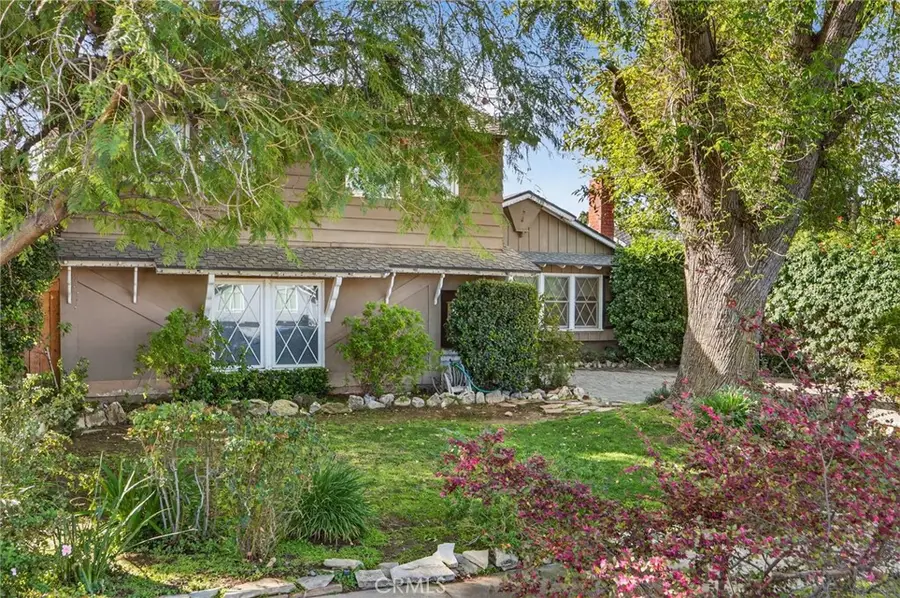 18624 Gledhill Street, Northridge, CA 91324 - #3