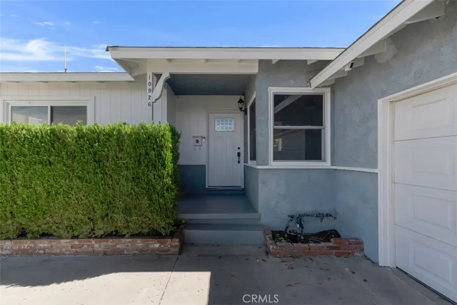 10926 Gaynor Avenue, Granada Hills, CA 91344 - #2