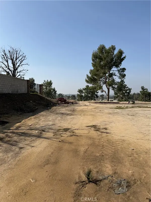 5608 Via Venezia, Bakersfield, CA 93306