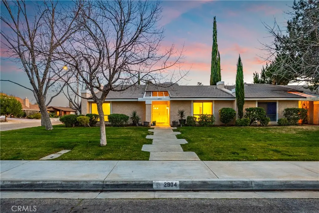 2904 W J4 Avenue, Lancaster, CA 93536 - #1