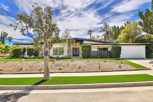 23540 Kivik Street, Woodland Hills, CA 91367