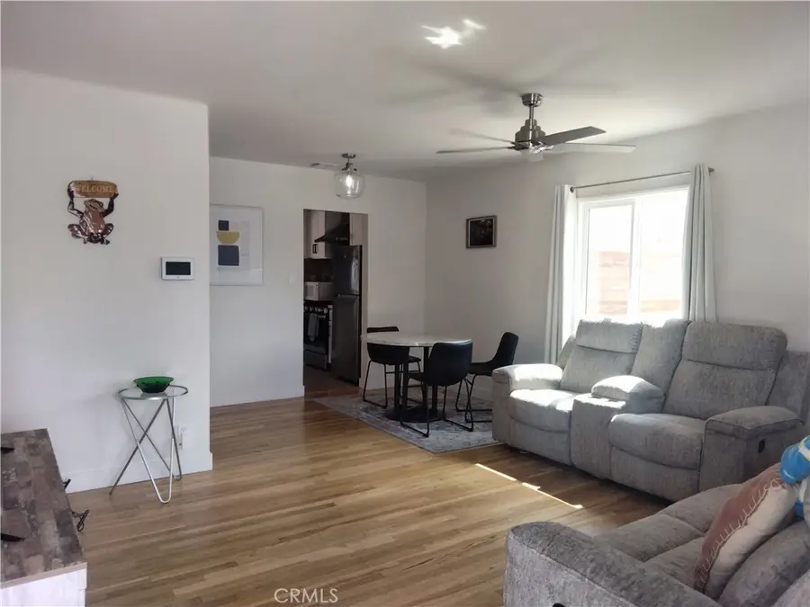 5746 Zelzah Ave, Encino, CA 91316 - #2