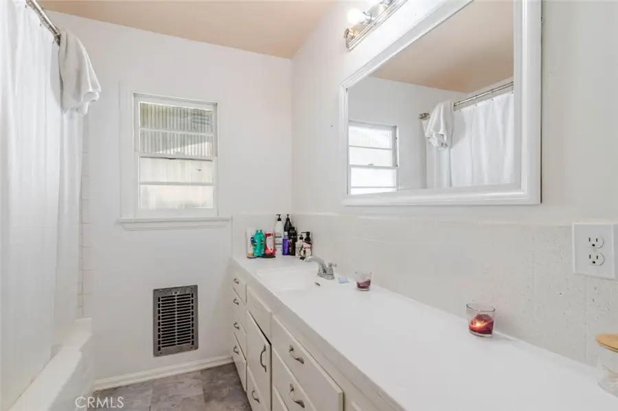 44632 Fern Avenue, Lancaster, CA 93534 - #3