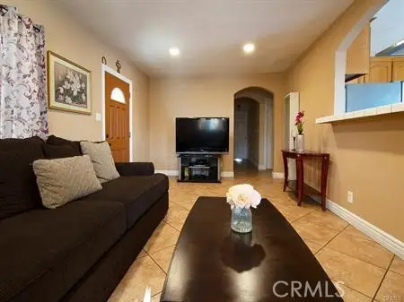 4525 W 137th Street, Hawthorne, CA 90250