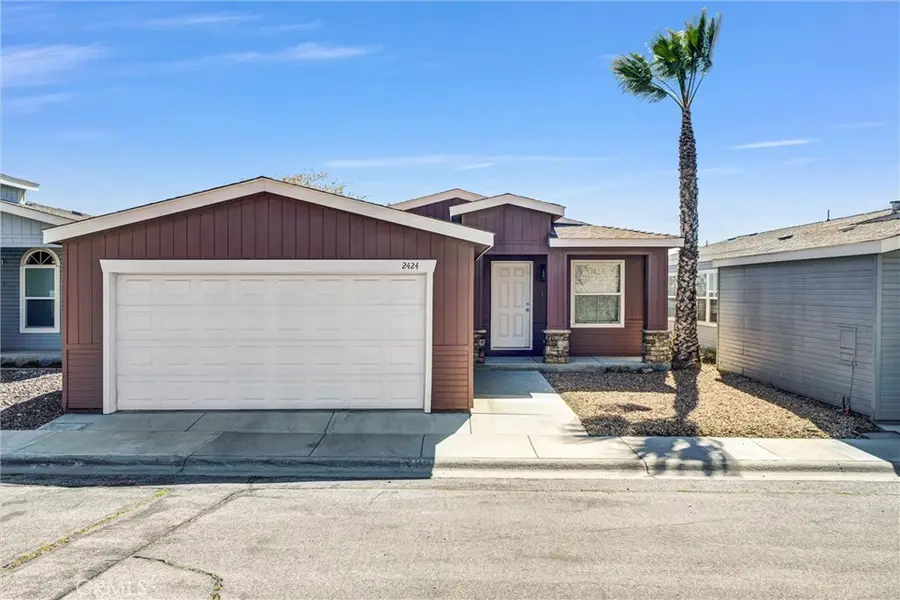 2424 Sunset Ridge Dr., Rosamond, CA 93560 - #2