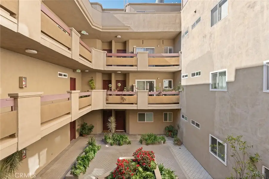 4301 Fulton Avenue #205, Sherman Oaks, CA 91423 - #3