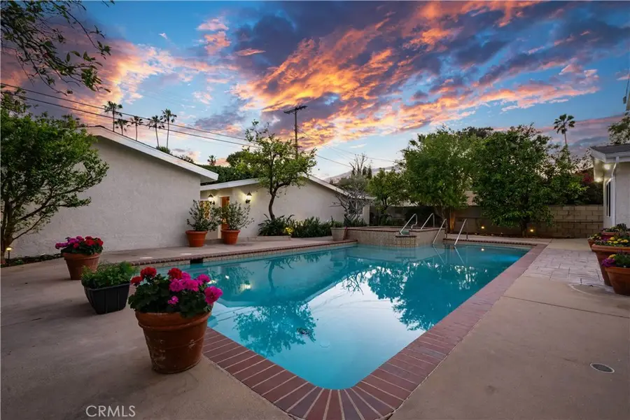 20624 Oxnard, Woodland Hills, CA 91367 - #3