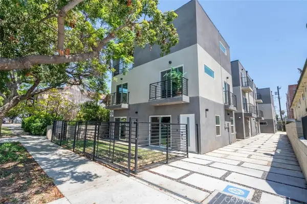 1032 N Oxford, Los Angeles, CA 90029