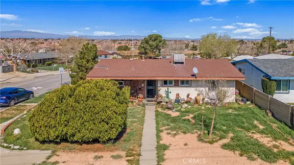 1549 Elizabeth Lake, Palmdale, CA 93551