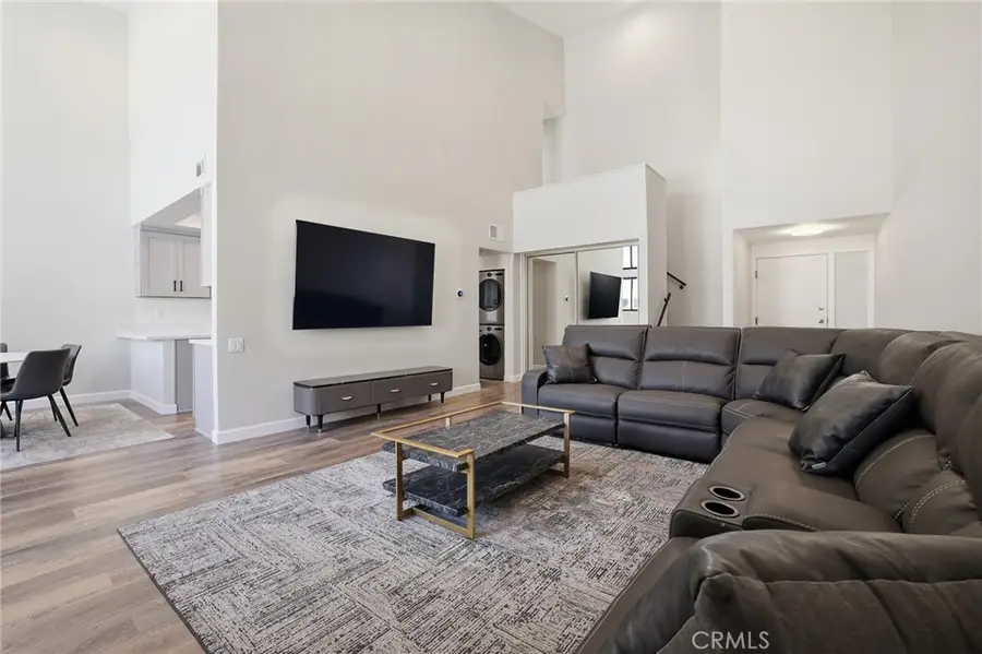 5310 Zelzah Avenue #302, Encino, CA 91316 - #2